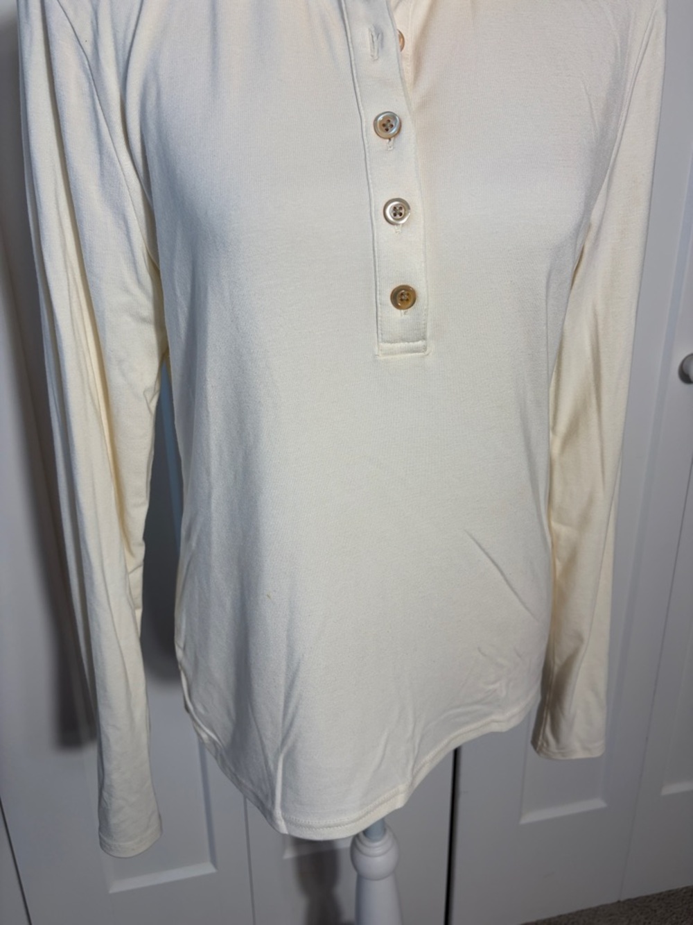 Classic Cream Long-Sleeve Polo Top - Picture 3 of 6